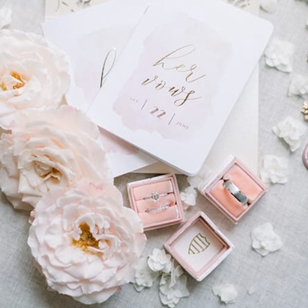 The Mrs. Box Norah Mae Pink Ring Box Single Large